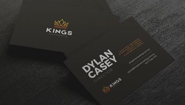 big and bold fonts in business card design