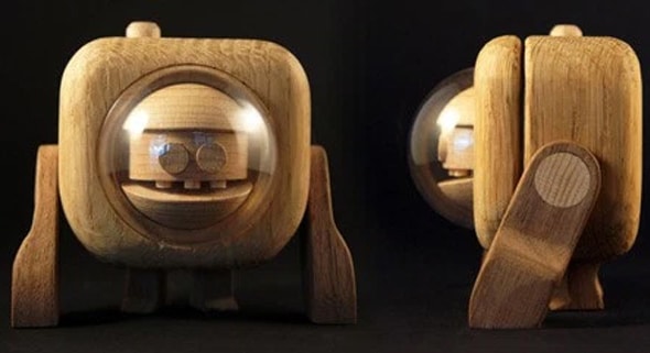 Wooden-robots creative objects 