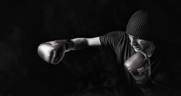 Free Amazing Sports Backgrounds for Designers: Black & White Boxing Wallpaper
